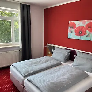 hotel-konrad-potzel-holzkirchen.com-bavaria.com/